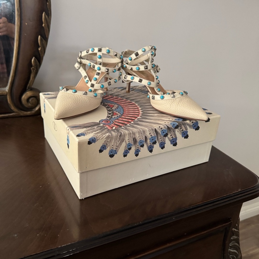 Valentino Garavani Cream Heels with Turquoise Studs